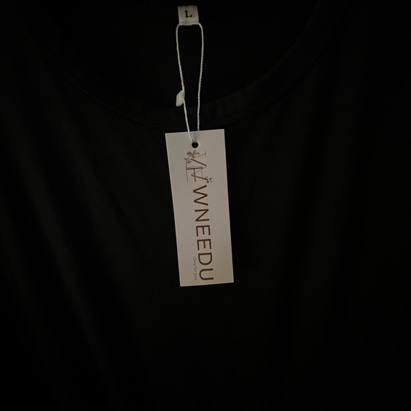 NWT…maxi dress size L. 3/4 sleeve, t-shirt type material. Very comfortable. - Picture 3 of 8